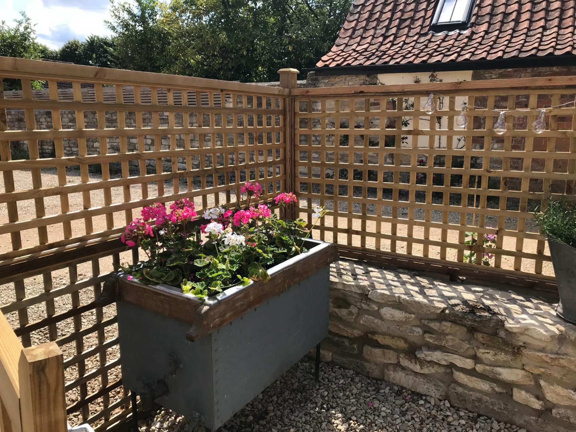 Stables Stylish Comfortable Peaceful With Parking And Outdoor Space