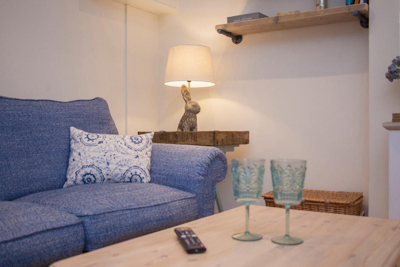 Stables Stylish Comfortable Peaceful With Parking And Outdoor Space Holt (Wiltshire)