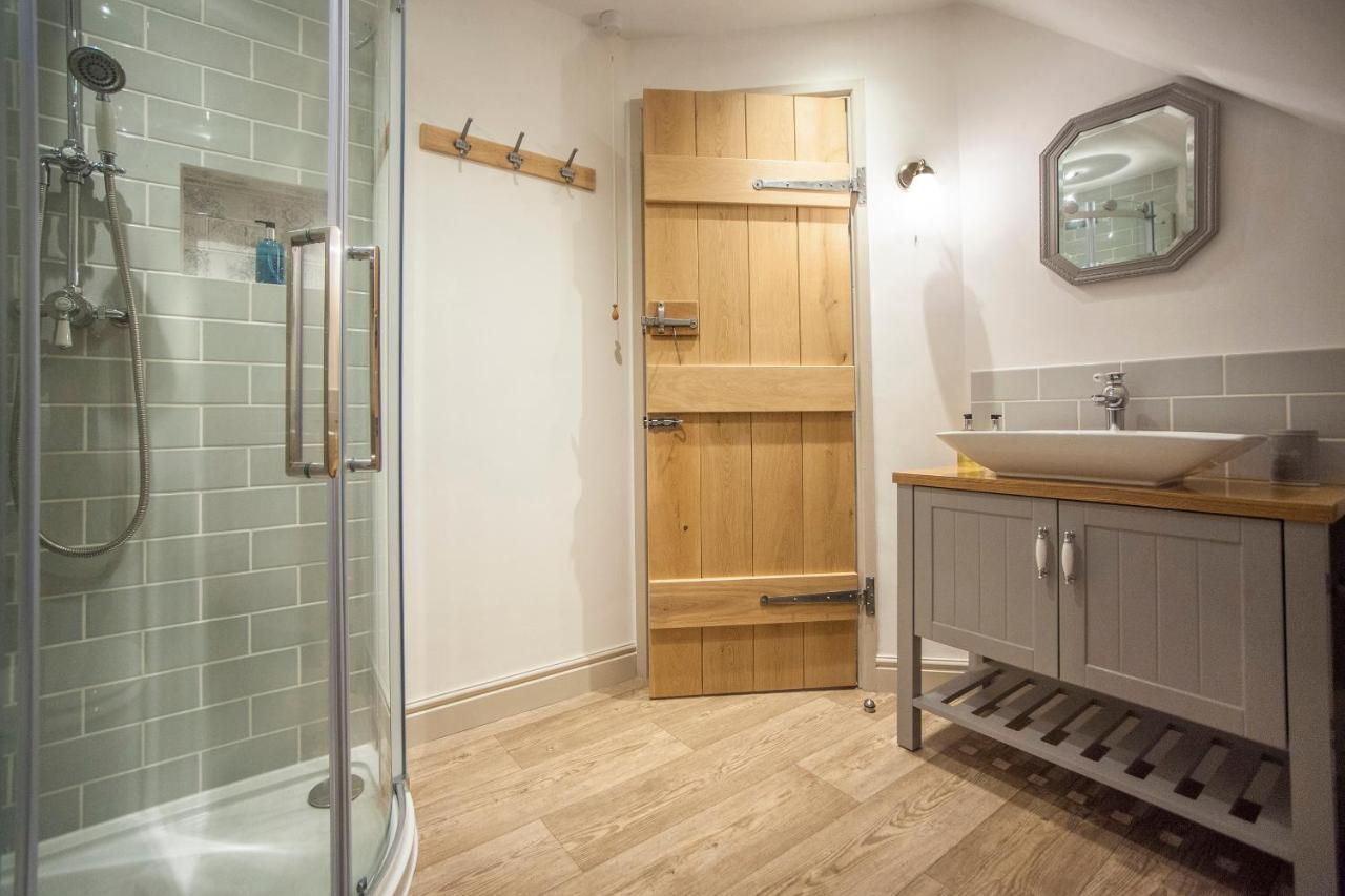 Stables Stylish Comfortable Peaceful With Parking And Outdoor Space *