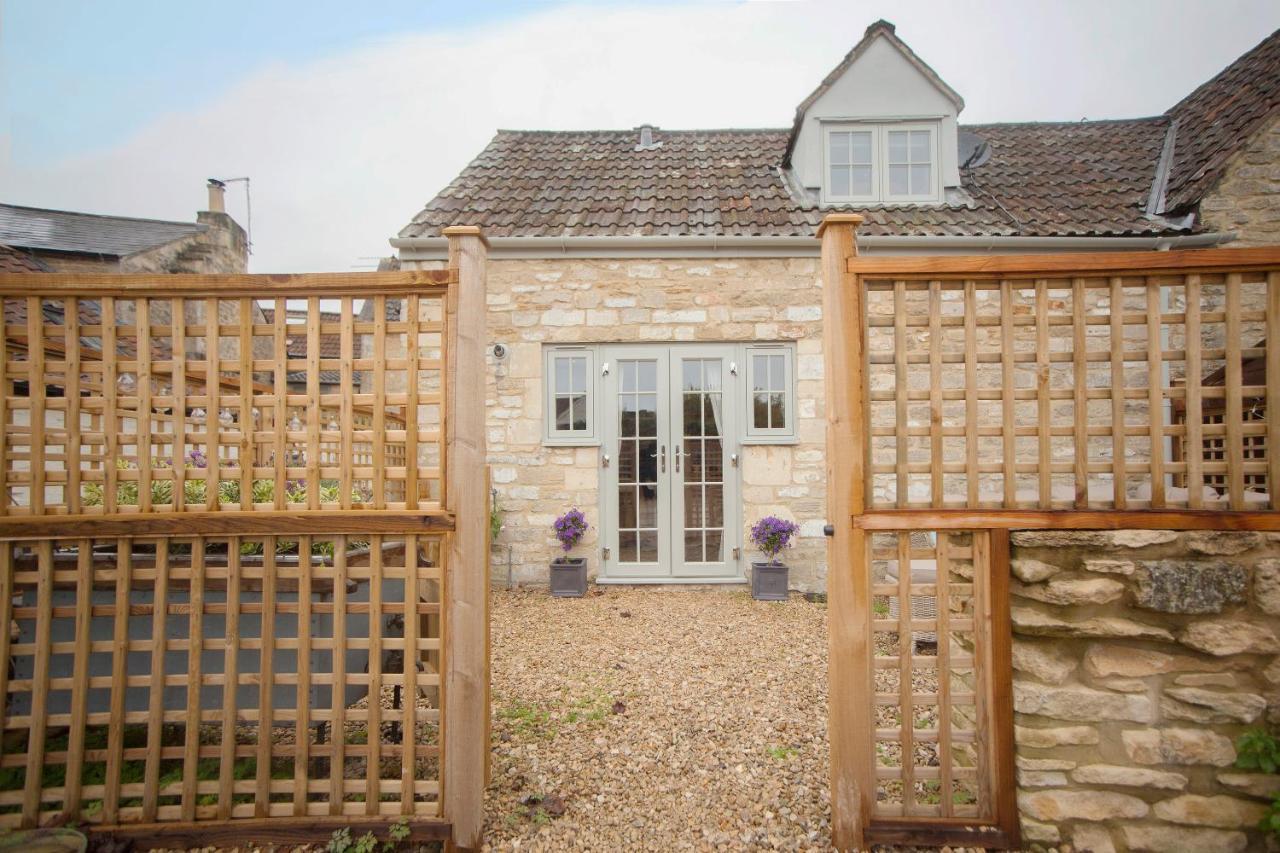Stables Stylish Comfortable Peaceful With Parking And Outdoor Space Holiday home Holt (Wiltshire)