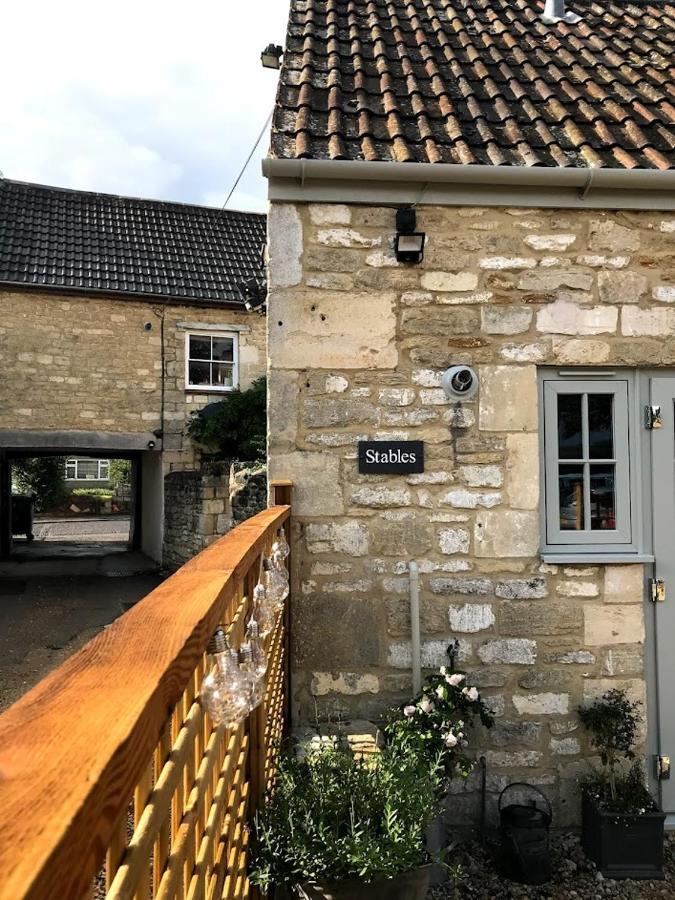 Stables Stylish Comfortable Peaceful With Parking And Outdoor Space *