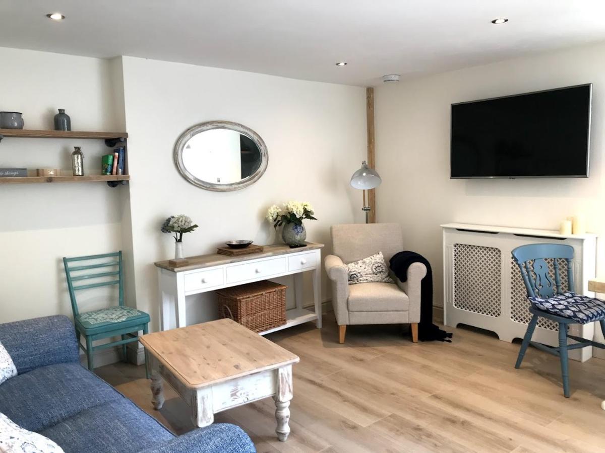 Stables Stylish Comfortable Peaceful With Parking And Outdoor Space Holiday home
