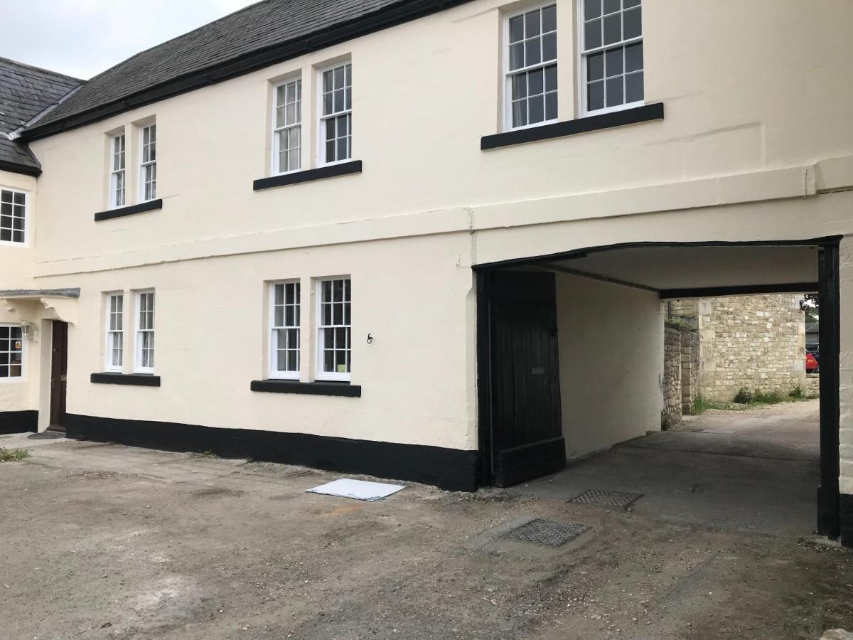 Stables Stylish Comfortable Peaceful With Parking And Outdoor Space Holiday home Holt (Wiltshire)